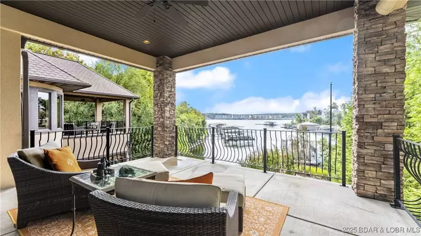 1180 Brookhaven LN, Sunrise Beach, MO 65079