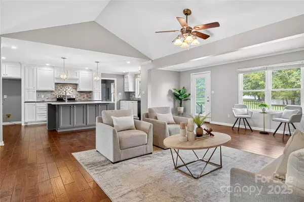 139 Hardwick DR, Mooresville, NC 28115