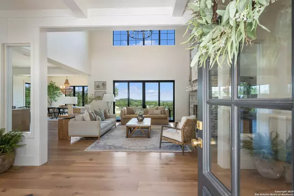 324 Ridge Pt, Spring Branch, TX 78070