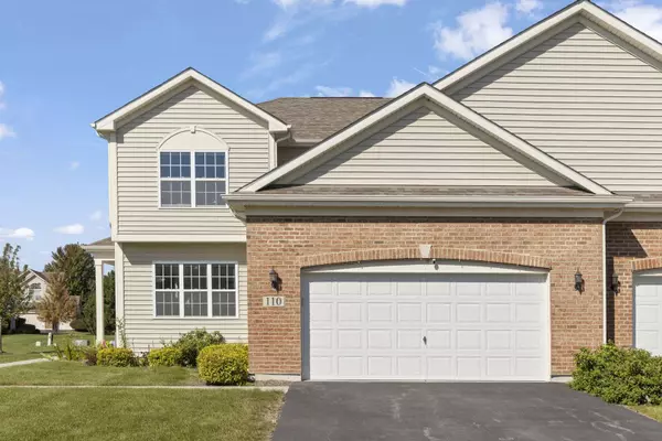 110 Easton DR, Gilberts, IL 60136