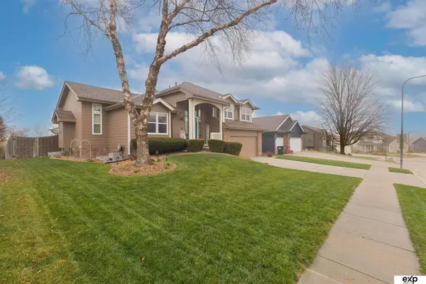 12144 S 221st Street, Gretna, NE 68028