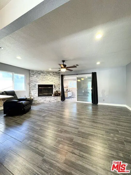 24431 Cheryl Kelton PL, Newhall, CA 91321