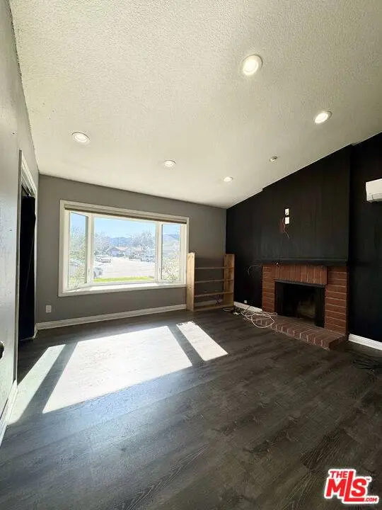 24431 Cheryl Kelton PL, Newhall, CA 91321