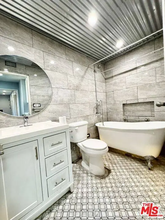 24431 Cheryl Kelton PL, Newhall, CA 91321