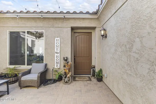 18495 W PARADISE Lane, Surprise, AZ 85388