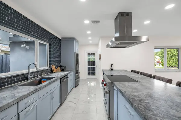 1920 NE 57th ST, Fort Lauderdale, FL 33308