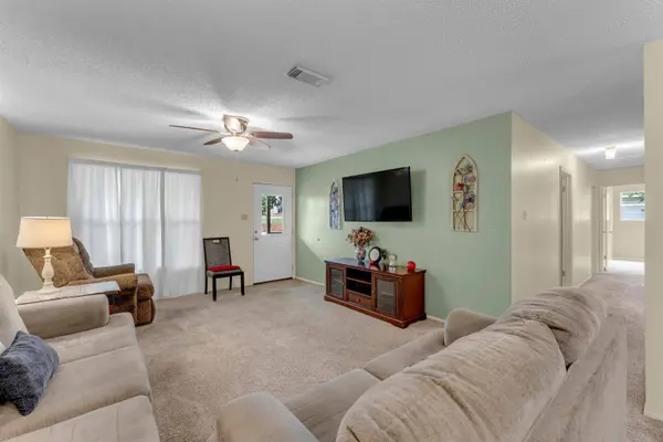 1607 Oatman, Llano, TX 78643
