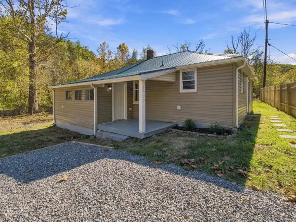 1977 North Fork RD