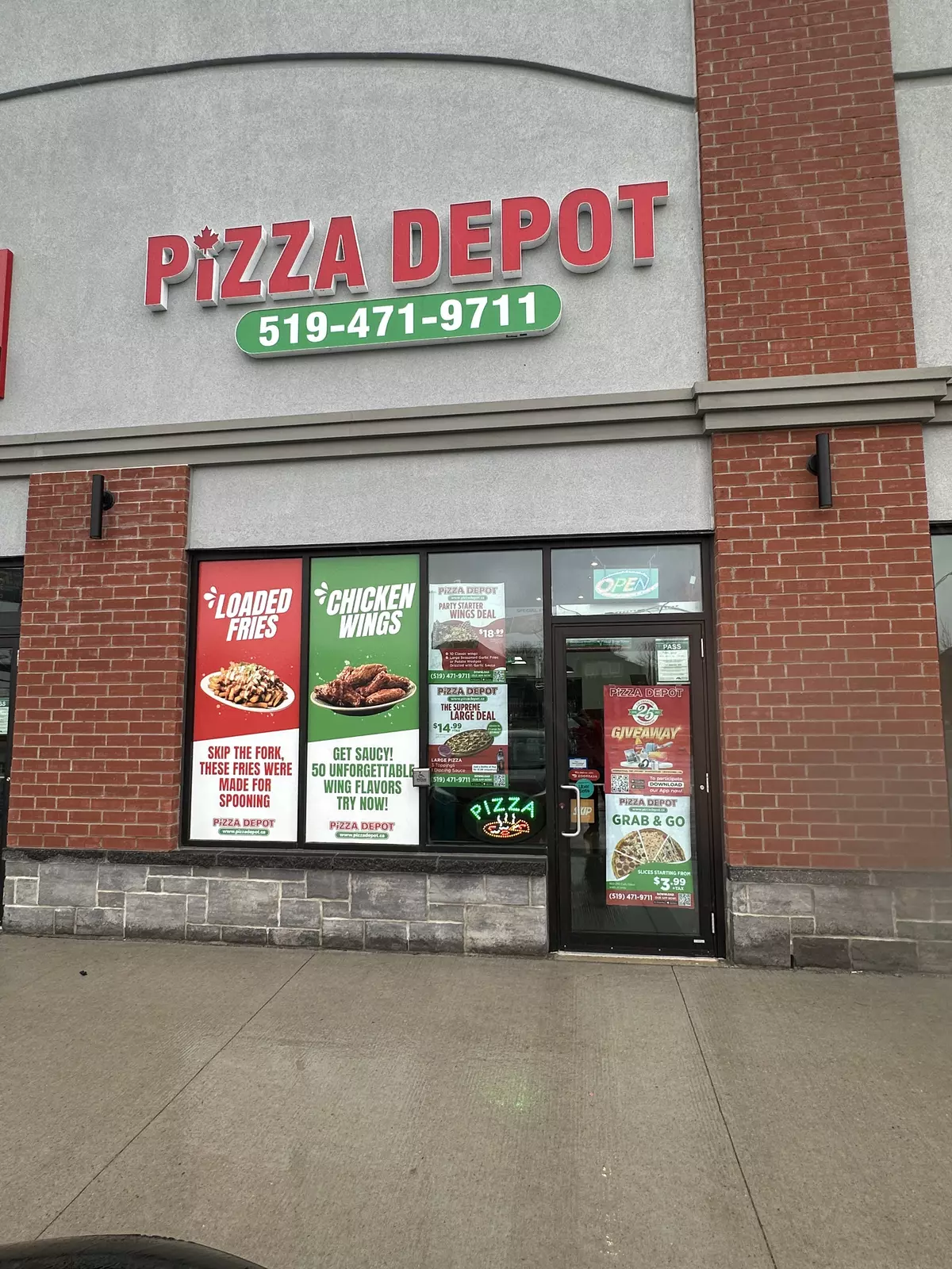 London, ON N6K 0M7,2136 Kains Rd #11