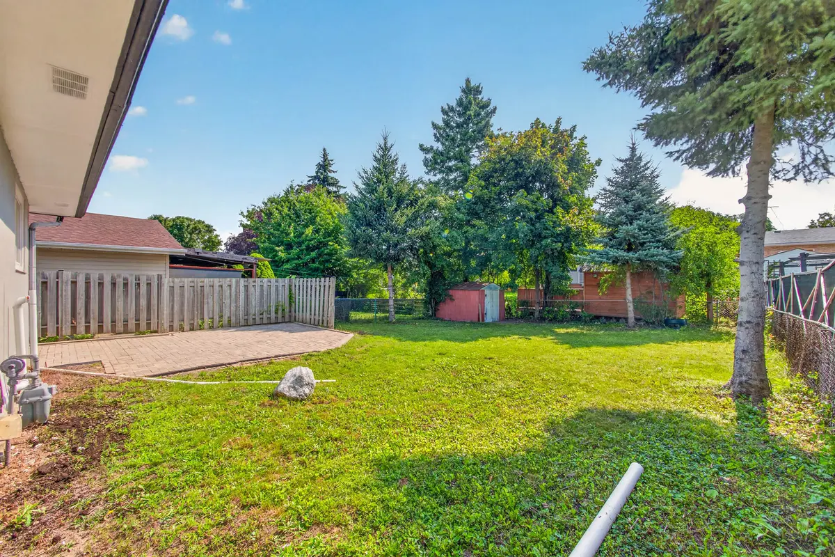 51 Appalachian Cres, Kitchener, ON N2E 1A3