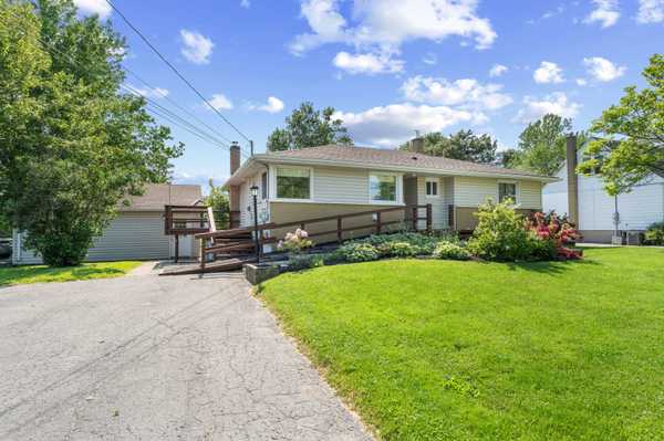 450 Coronation Blvd, Loyalist, ON K7M 5R1