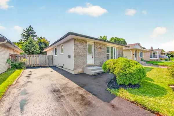51 Appalachian Cres, Kitchener, ON N2E 1A3