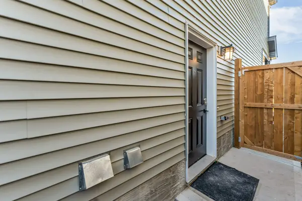 3236 Chernowski Way SW, Edmonton, AB T6W 5H2