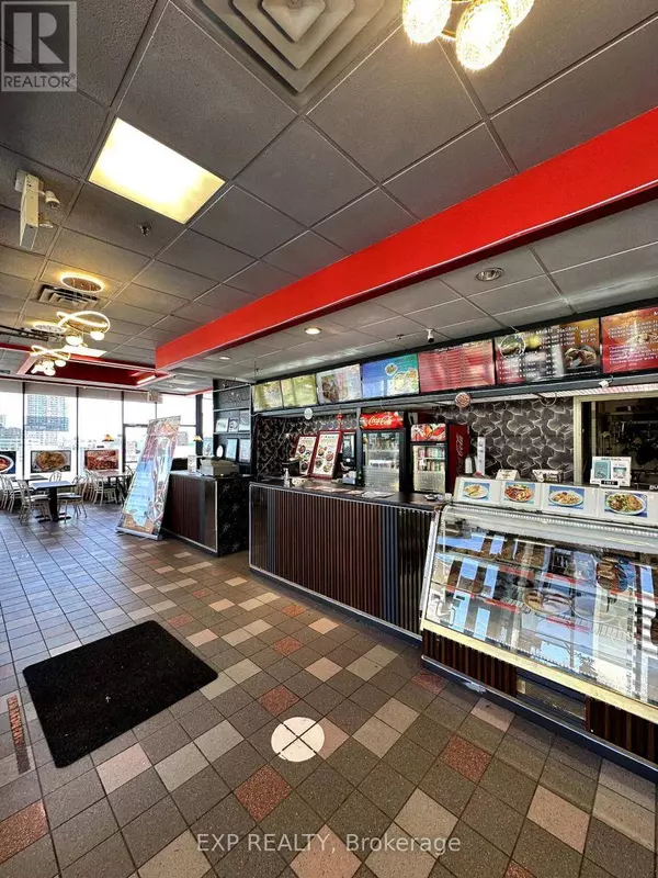 240 Harwood AVE South #2, Ajax (south West), ON L1S2H6