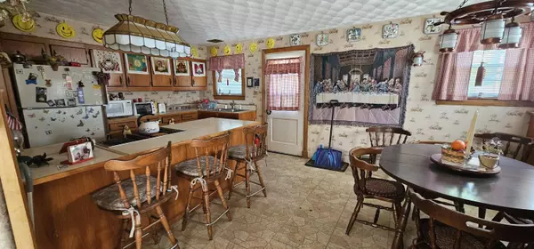 28.5 Elm ST, Fairfield, ME 04937