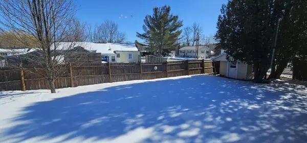 12 Harry ST, Winslow, ME 04901