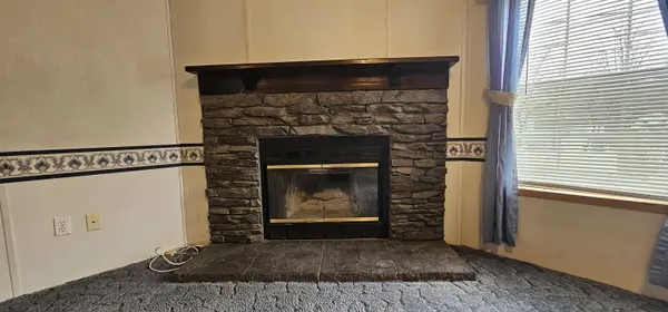 18 Central AVE, Waterville, ME 04901