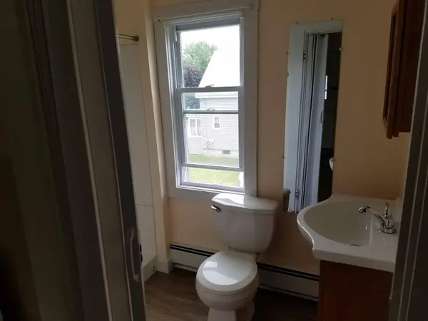 132 Clinton AVE, Winslow, ME 04901