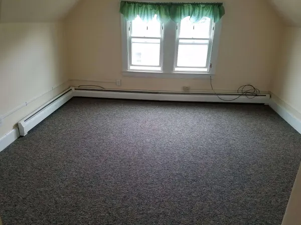 132 Clinton AVE, Winslow, ME 04901