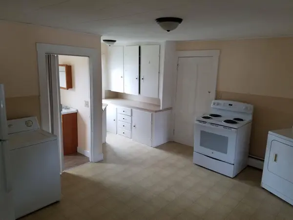 132 Clinton AVE, Winslow, ME 04901
