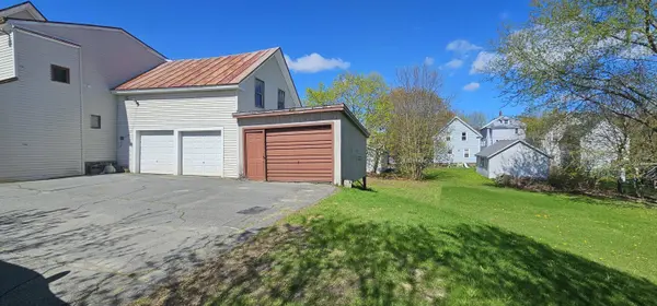 132 Clinton AVE, Winslow, ME 04901