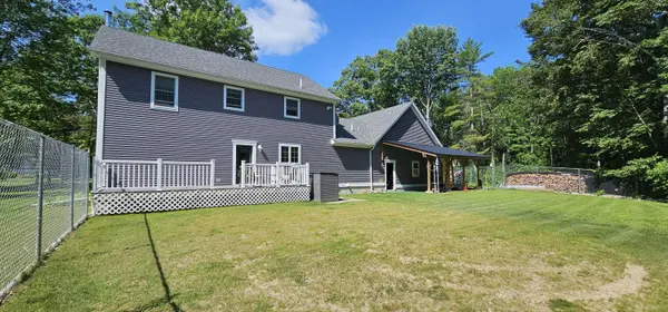 18 Dollis AVE, Vassalboro, ME 04989