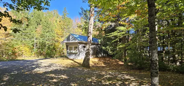 71 Merrow LN, Smithfield, ME 04978