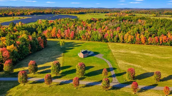9 Olde Heritage PL, Winslow, ME 04901