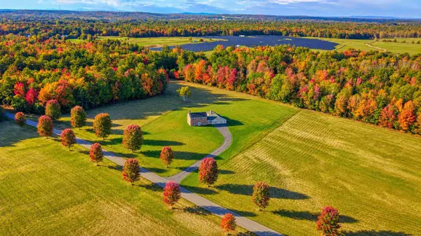 9 Olde Heritage PL, Winslow, ME 04901