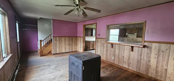 160 Skowhegan RD, Fairfield, ME 04937