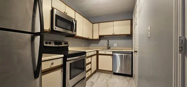 35 Mathews AVE #13, Waterville, ME 04901