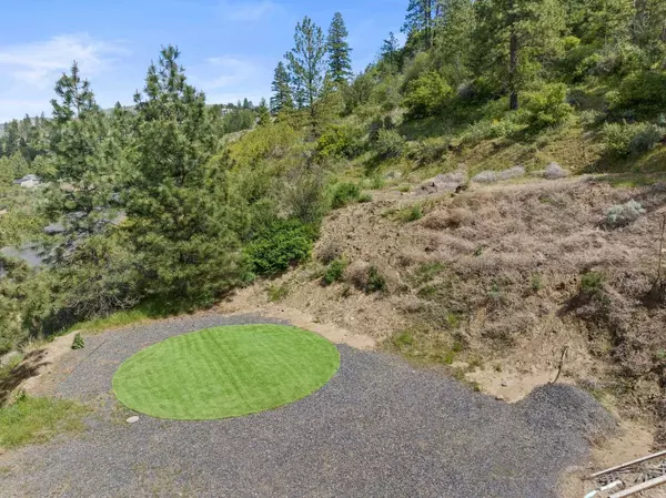 39510 Lakewind Dr N, Seven Bays, WA 99122