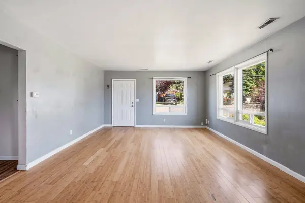 3017 N Standard St, Spokane, WA 99207