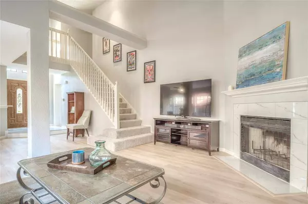 412 Santa Fe Trail #84, Irving, TX 75063