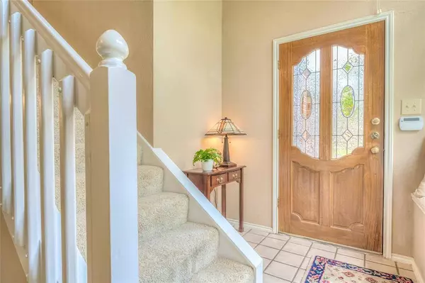 422 Santa Fe Trail #11, Irving, TX 75063