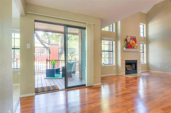 406 Santa Fe Trail #44, Irving, TX 75063