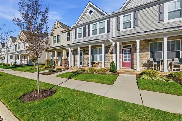 1420 Waltham LN, Newport News, VA 23608