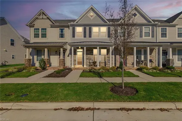 1420 Waltham LN, Newport News, VA 23608