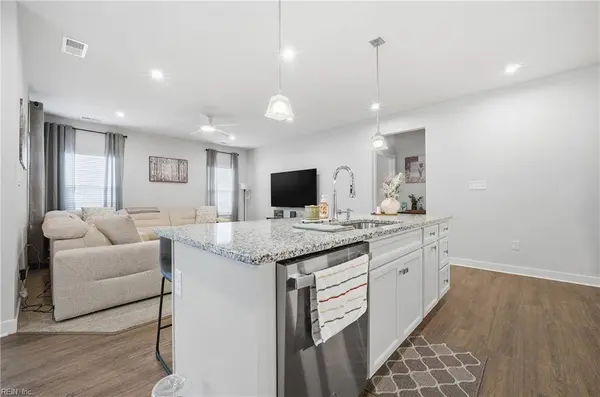 2104 Mainsail DR, Carrollton, VA 23314