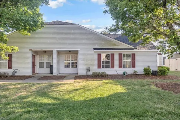 2918 Big Bend DR, Chesapeake, VA 23321