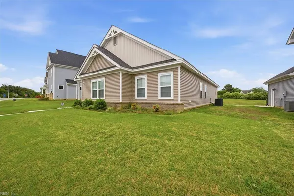 977 Hillpoint RD, Suffolk, VA 23434