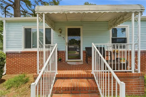 135 Allard RD, Portsmouth, VA 23701