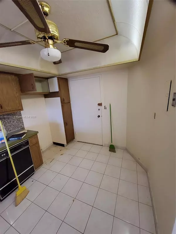 1301 NE Miami Gardens Dr #503W, Miami, FL 33179