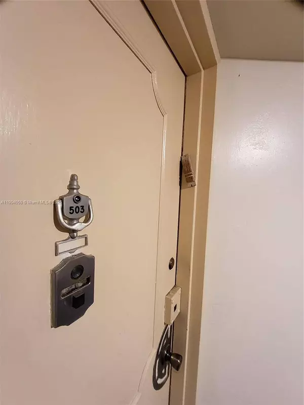 1301 NE Miami Gardens Dr #503W, Miami, FL 33179