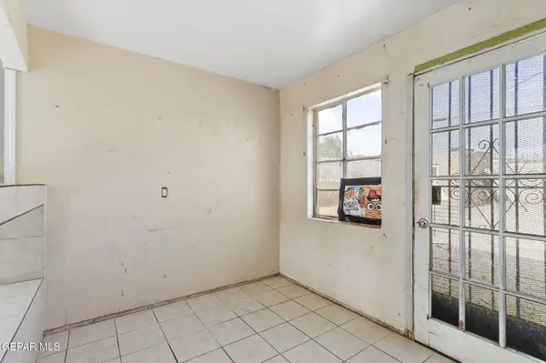812 SANTA BARBARA DR, El Paso, TX 79915