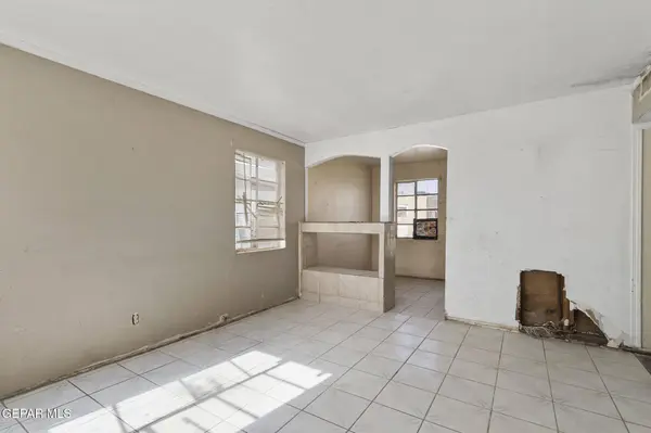 812 SANTA BARBARA DR, El Paso, TX 79915