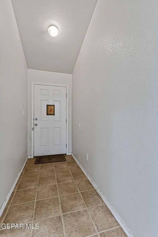 524 WINTERSPRING PL, Horizon City, TX 79928