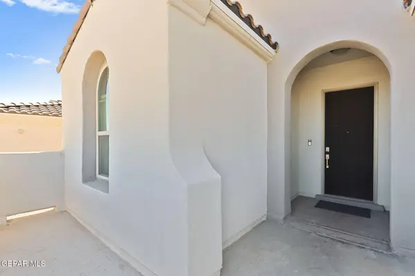 237 EMERALD SUN DR, El Paso, TX 79928