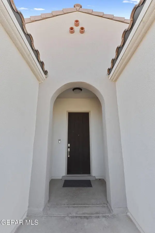 237 EMERALD SUN DR, El Paso, TX 79928