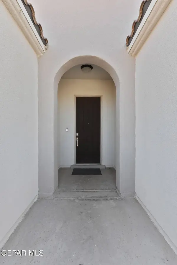 237 EMERALD SUN DR, El Paso, TX 79928
